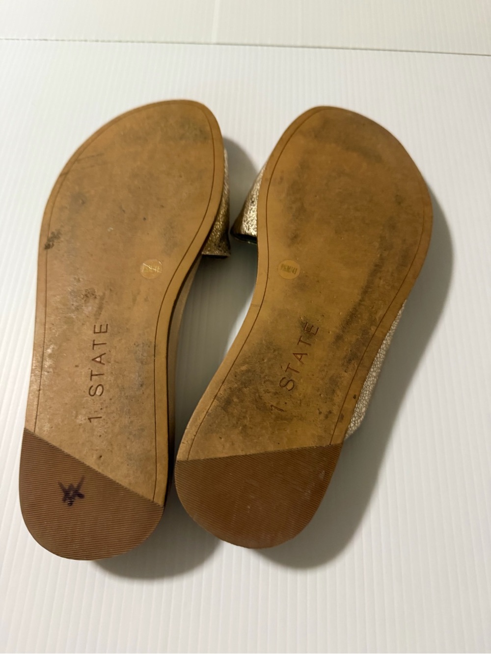 1 STATE Onora metallic Gold Pebbled Leather Slide Sandals 9.5 - Picture 5 of 5